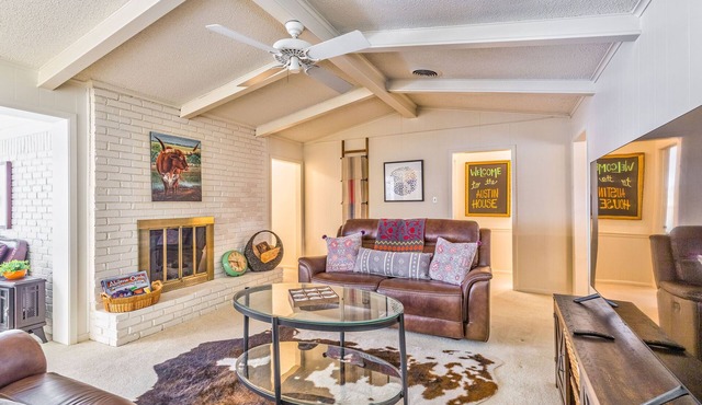 The Stunning Austin House - 2 King & 2 Queen Beds