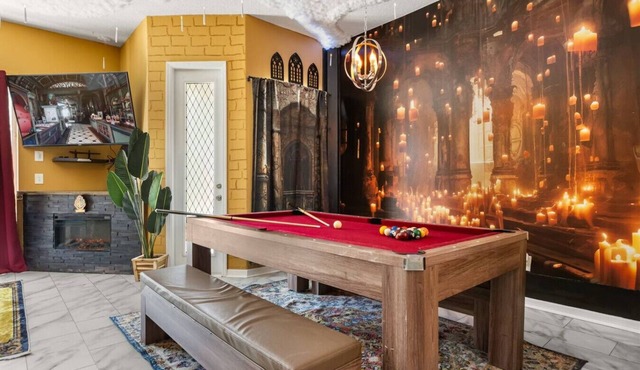 Themed Heated Saltwater Pool ~Arcade & Movie Room