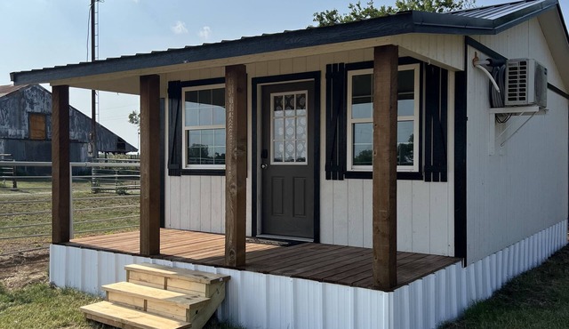 Tiny Home #1 1 bedroom/1 bath