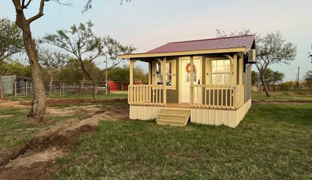 Tiny Home 1 bedroom/1 bath
