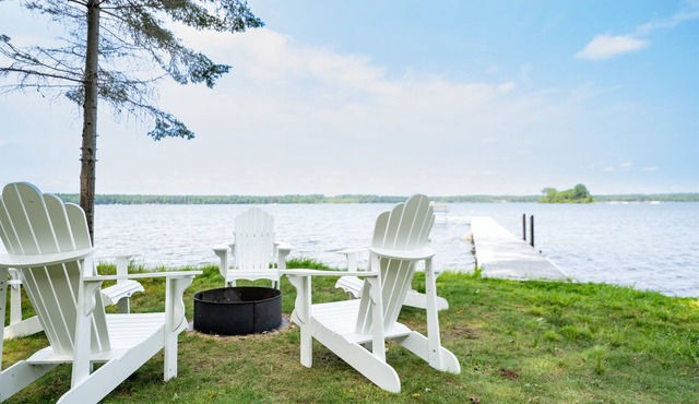 *Top Rated* Cozy Lake Cottage Big St. Germain