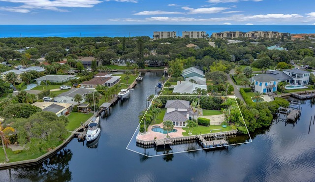 Tranquil Retreat, private, peaceful and gorgeous views. Your own private oasis