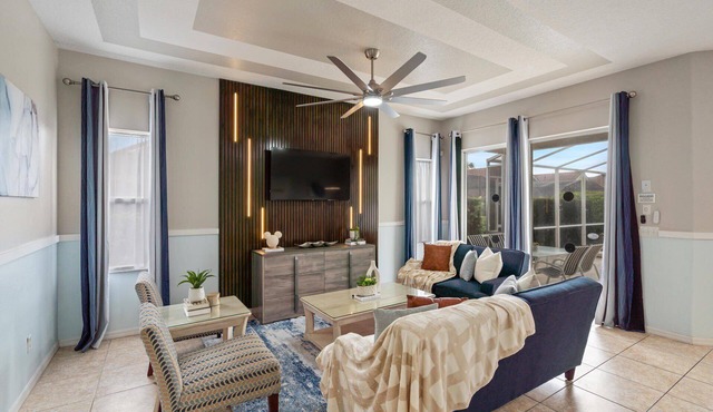 Tuscan Hills Vacation Pool+Spa Home - 9 Miles to Disney Property!