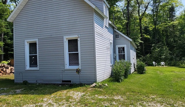 U.P. living, cozy retreat, a work in progress - THIS IS NOT the Taj Mahal
