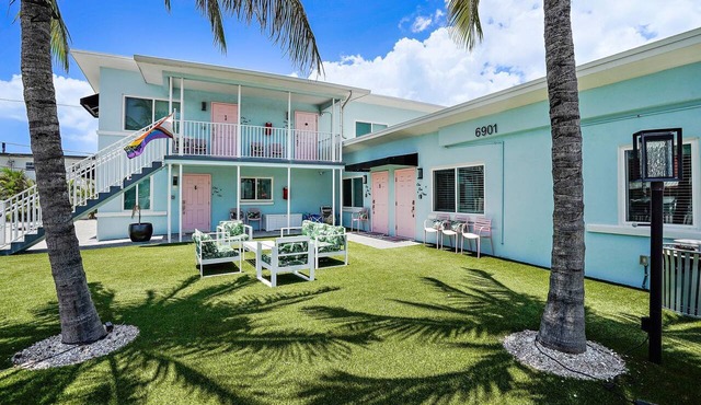 Unit 107 Studio King Suite - Partial View - The Pearl Cabana Club