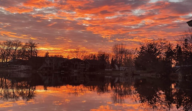 Updated private lake home-minutes from Fond du Lac, 20 minutes from EAA.