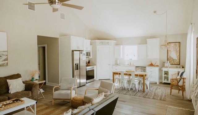 VV’s Villa Steinhatchee Landing Resort- Dog Friendly