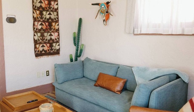 Walk to Old Town/Thoughtfully Appointed Casita/Secure Gated Property