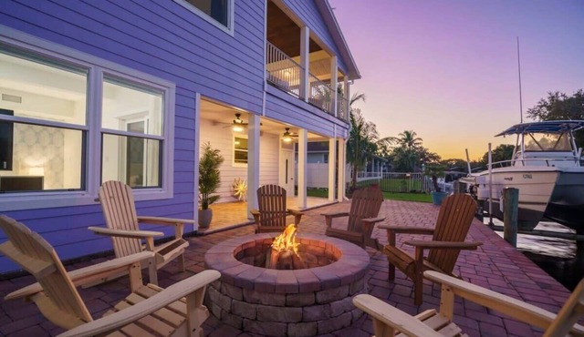Waterfront Luxe Pool 6BR Home - N