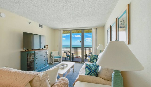 Weekly Special! Comfortable Unit With Ocean View! Beachfront Pool! - OT403