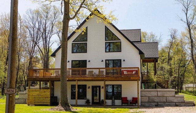 Whispering Pines | Hot Tub + Theater & Game Room