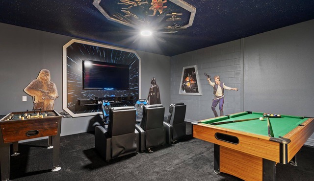 Windsor at Westside Resort 6 Bedroom Home with Game Room