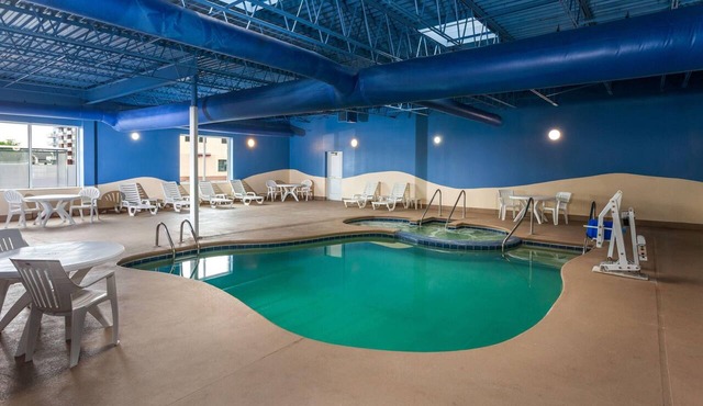 Wingate by Wyndham Sheboygan