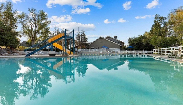 Wolf Creek | Ski Group Retreat | Pool + Ski | 2BR