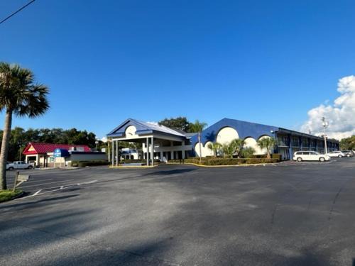 Days Inn 