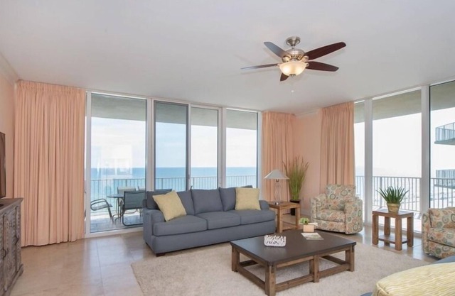 Fantastic Rates! BOOK NOW!*Breathtaking view! Unit 802E Mediterranean