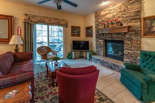 Bass Lake House | Forward