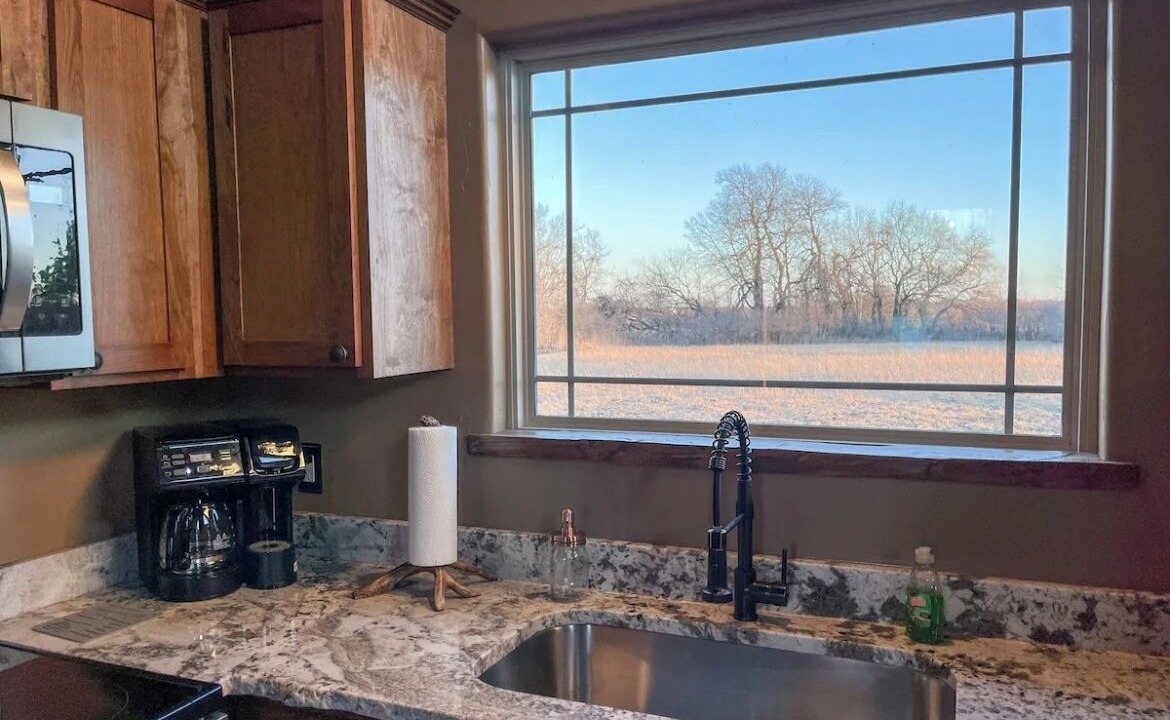 Crestline Cabin | Double T Cabin - A big country feel in a small country cabin.