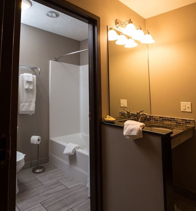 Photo of Bathroom in Glenwood