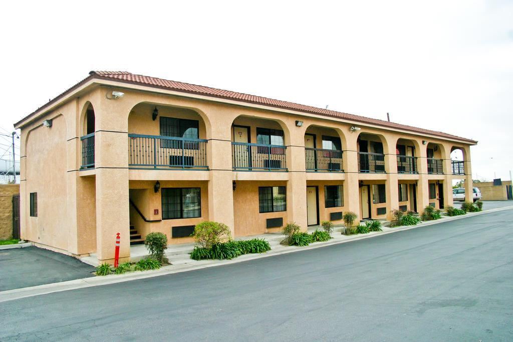 Photo of Buildings in West Athens