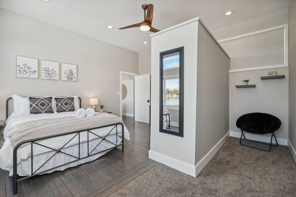 Photo of Bedroom in Wolverine Lake