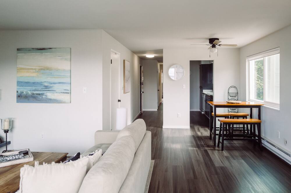 Photo of Bedroom in North Admiral