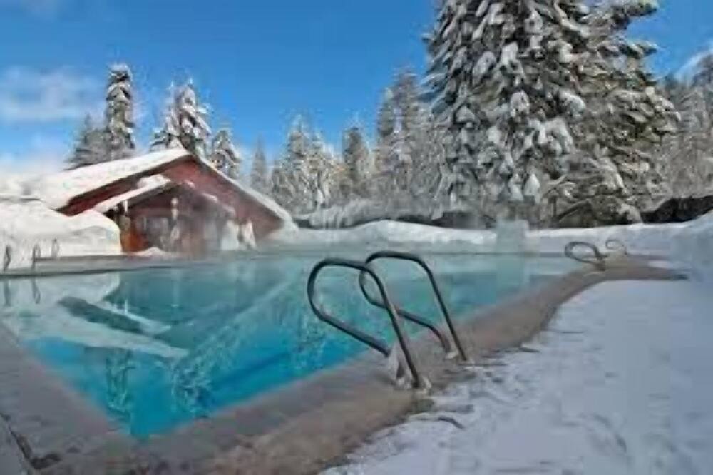 Photo of Outdoor in Tahoe Woods