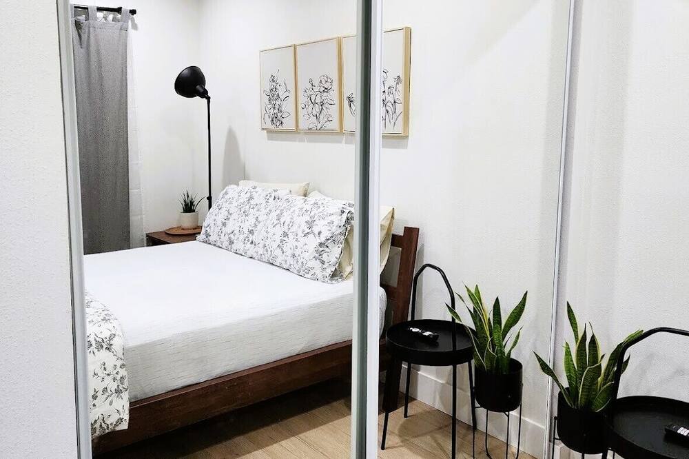 Photo of Bedroom in Garden Grove