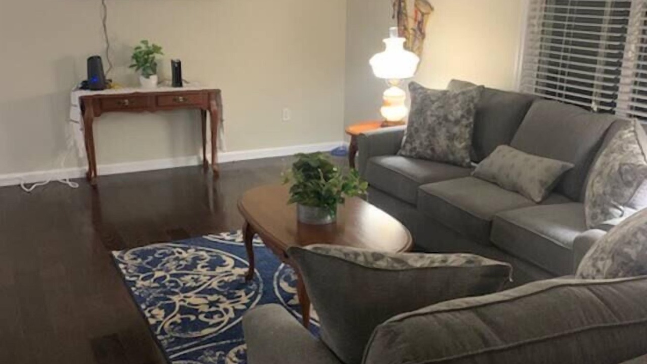 Photo of Livingroom in Saginaw