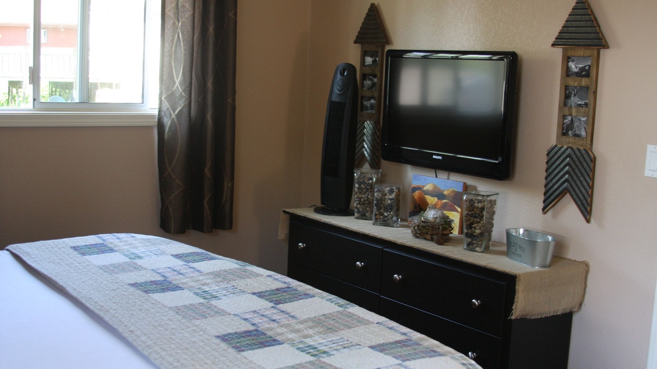 Photo of Bedroom in Bass Lake
