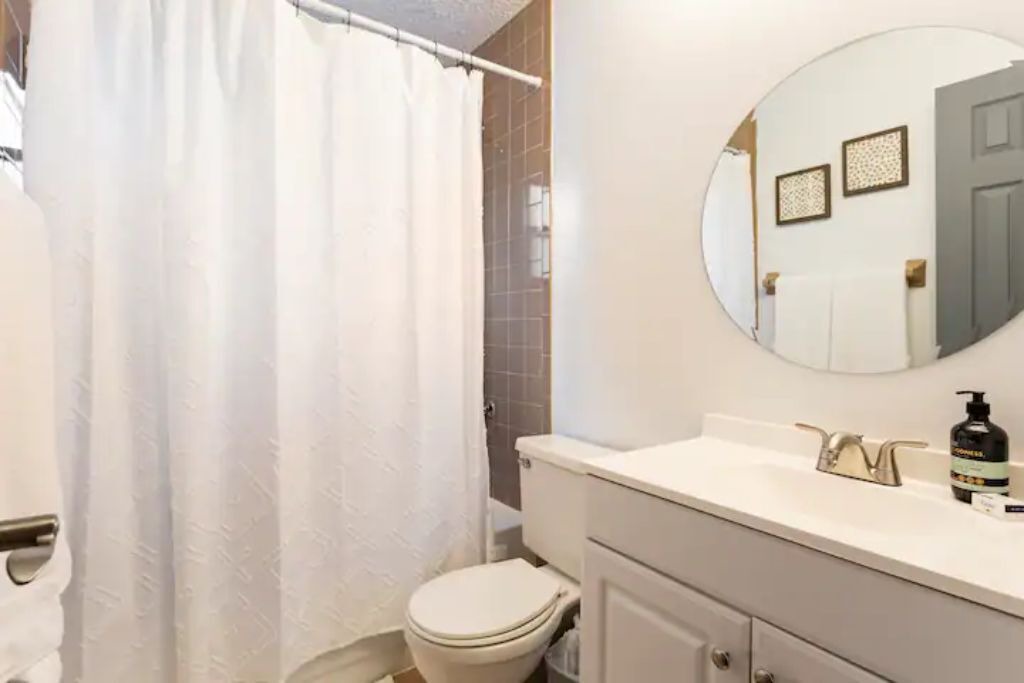 Photo of Bathroom in Fort King District