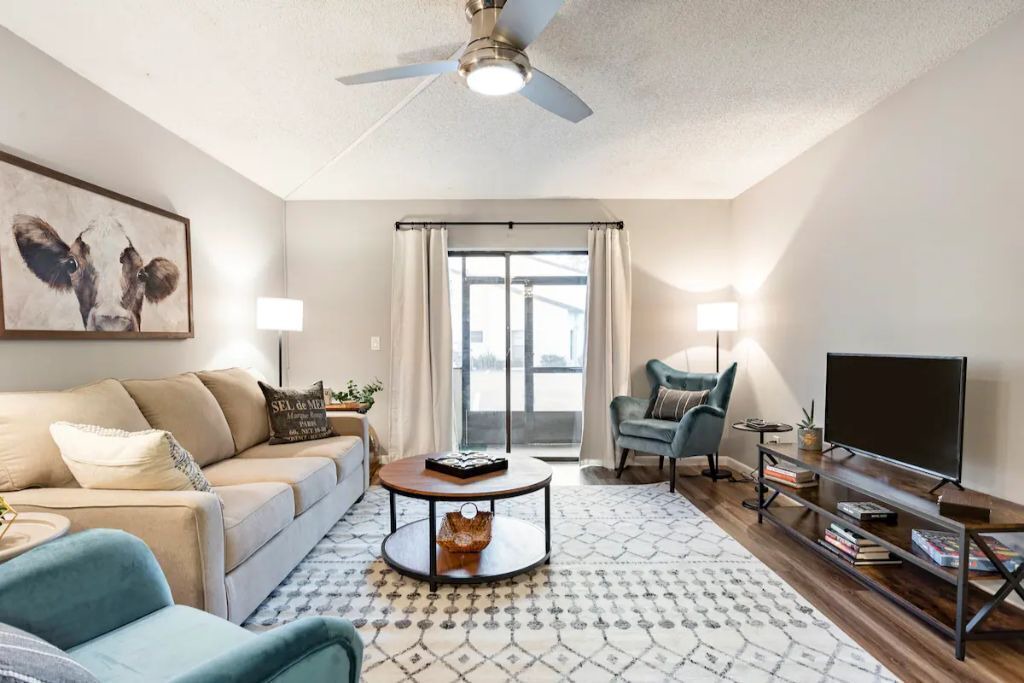Photo of Livingroom in Fort King District