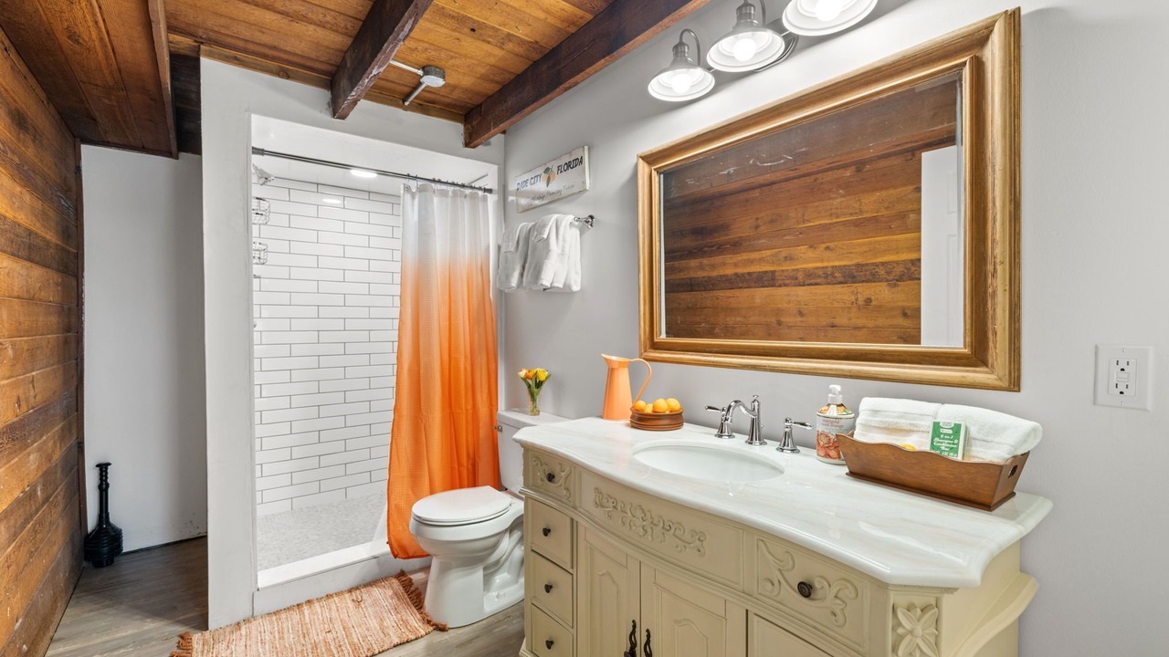 Photo of Bathroom in Dade City