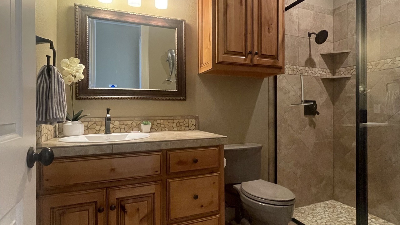 Photo of Bathroom in Palo Pinto County