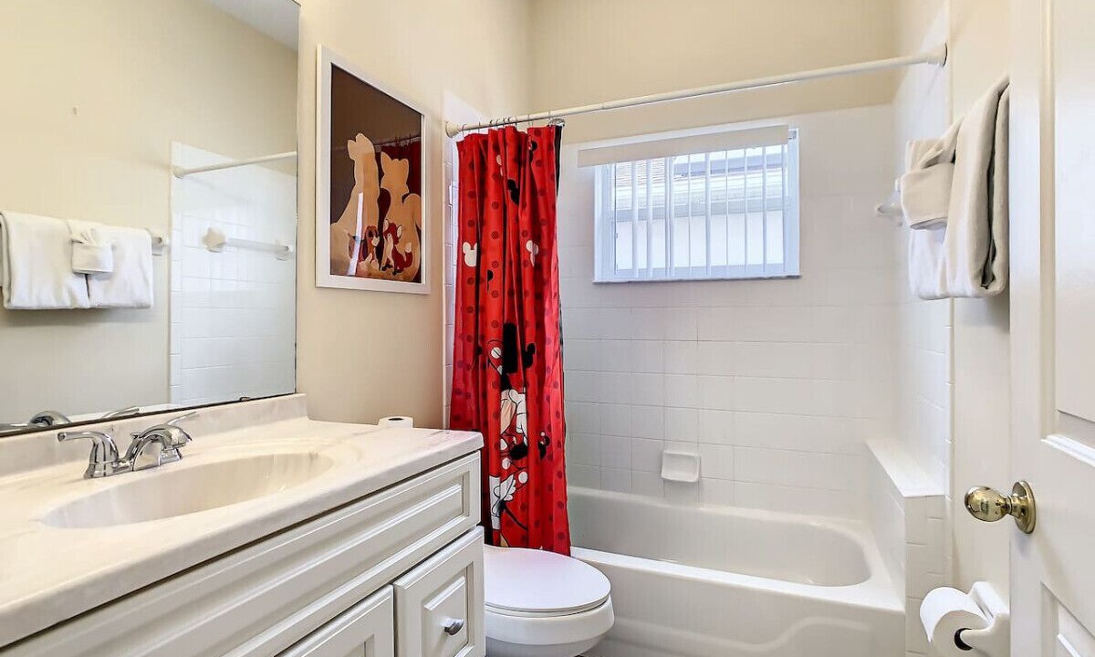 Photo of Bathroom in Esprit