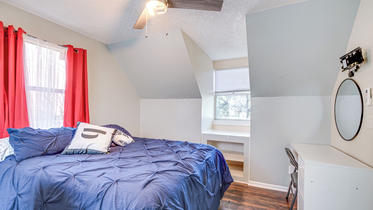 Photo of Bedroom in Gainesville