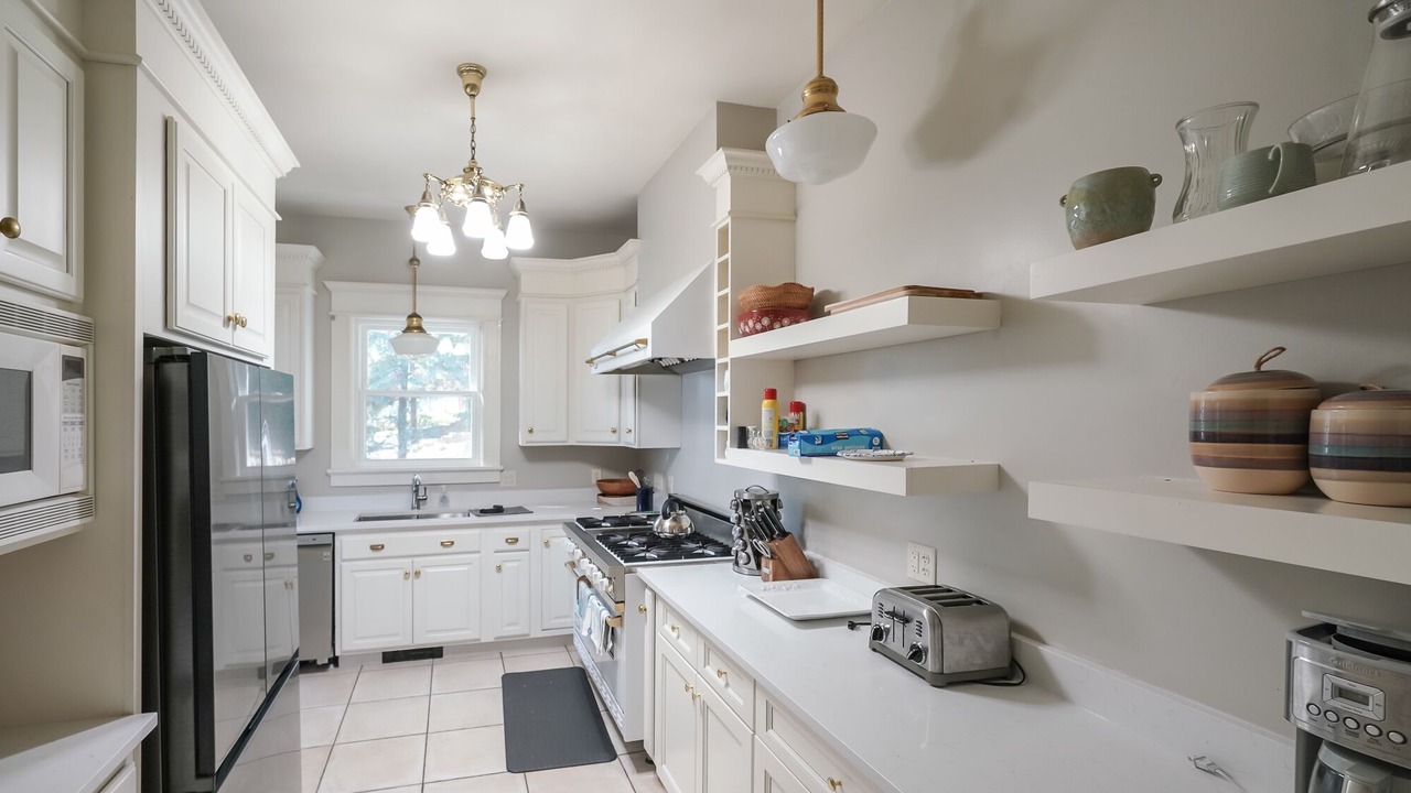 Photo of Kitchen in Green Lake