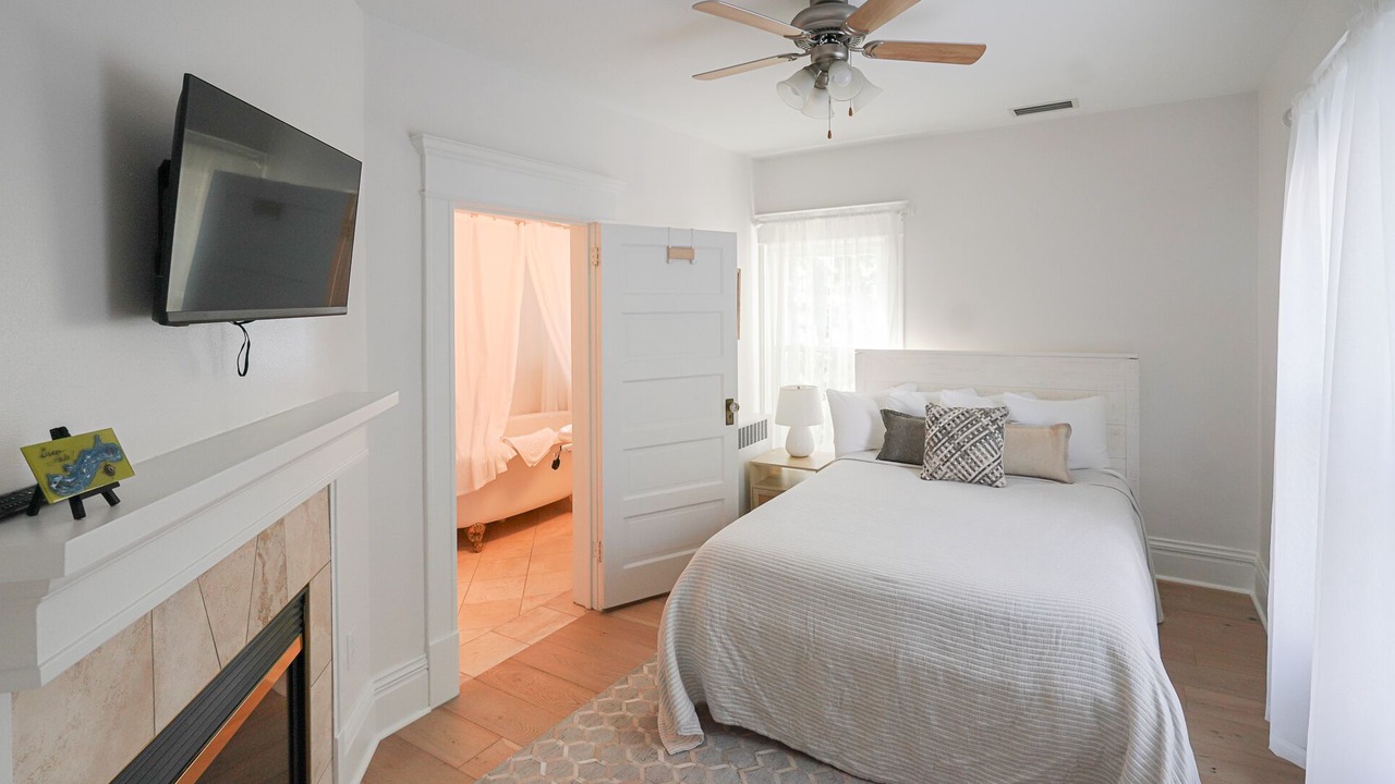 Photo of Bedroom in Green Lake