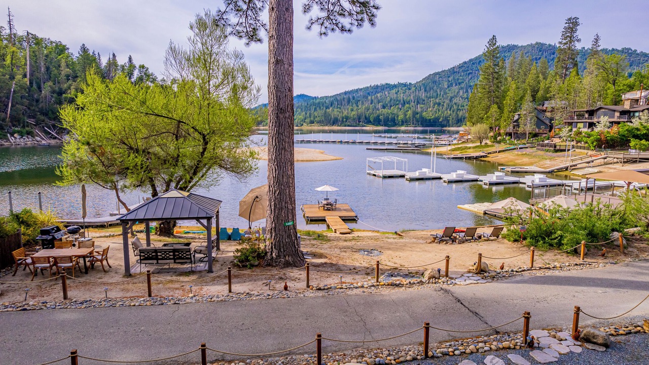 Photo of Outdoor in Bass Lake
