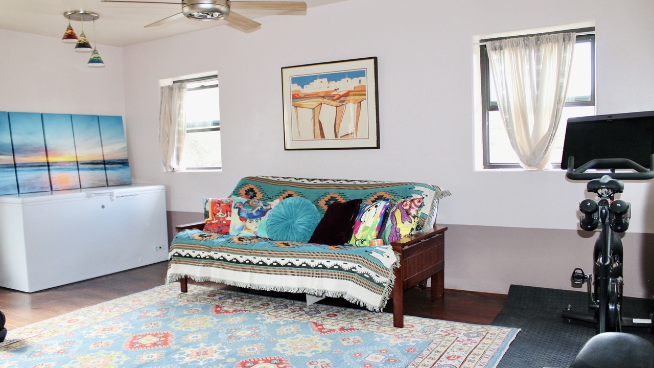 Photo of Livingroom in Canoncito