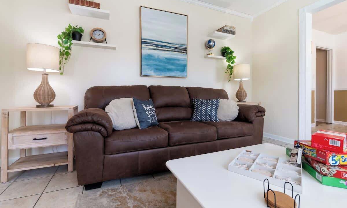 Photo of Livingroom in Myrtle Grove