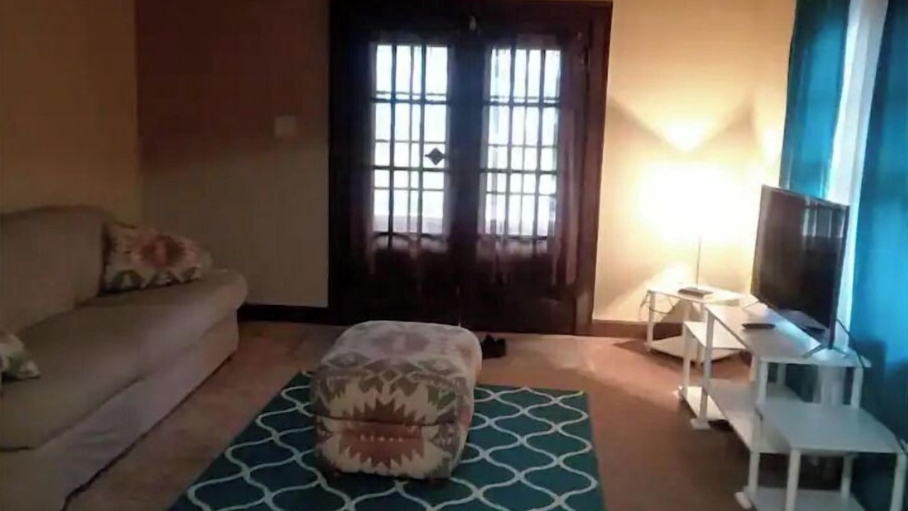 Photo of Livingroom in Near Eastside