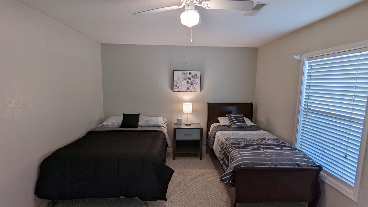 Photo of Bedroom in Monroe City