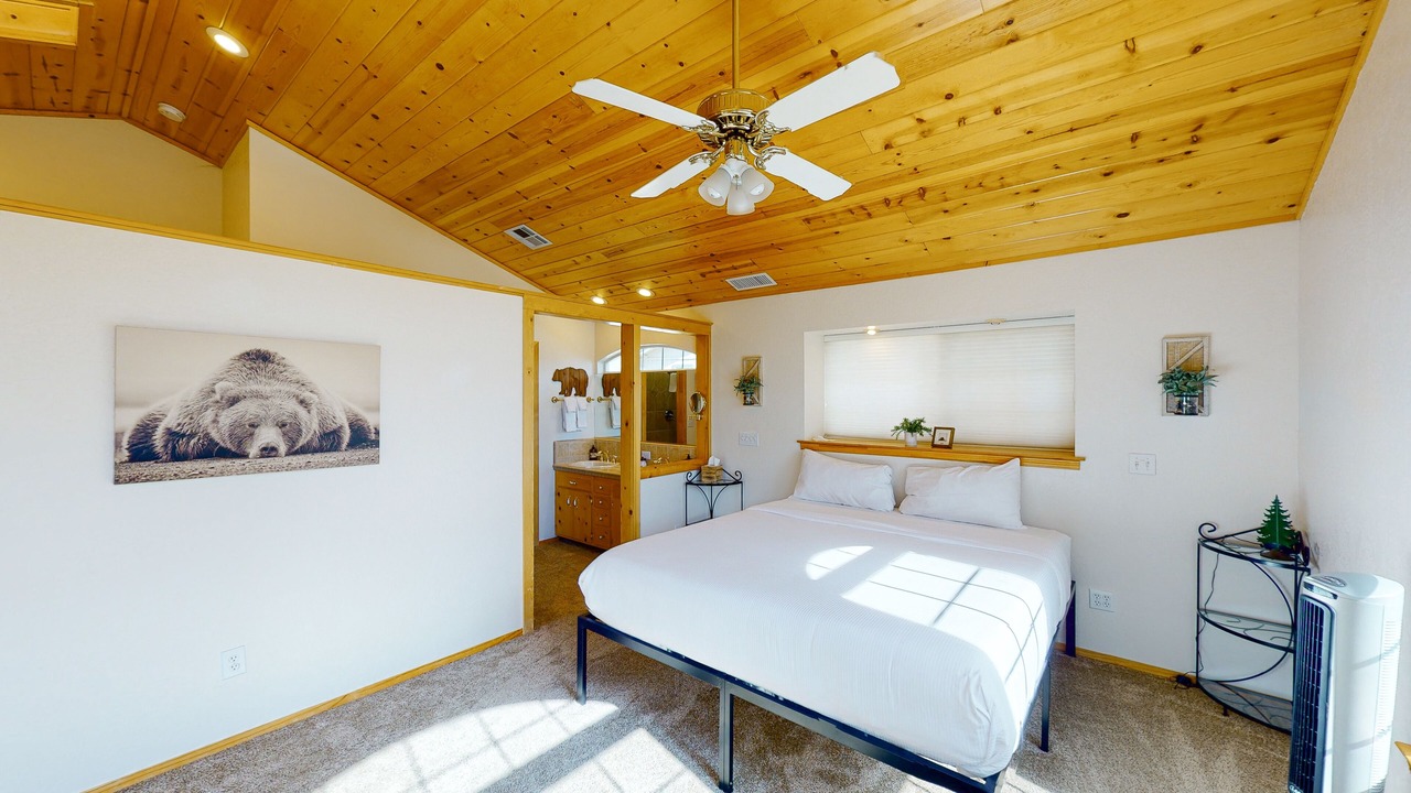 Photo of Bedroom in Bass Lake