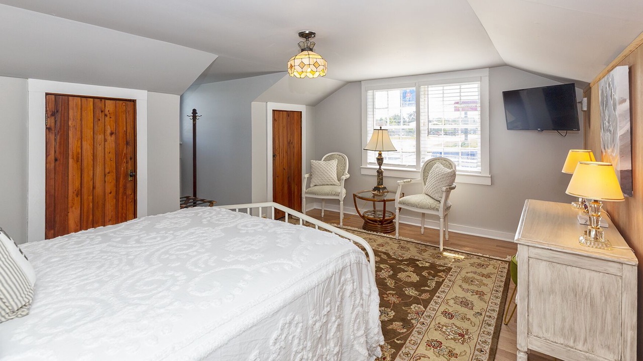 Photo of Bedroom in Bainbridge