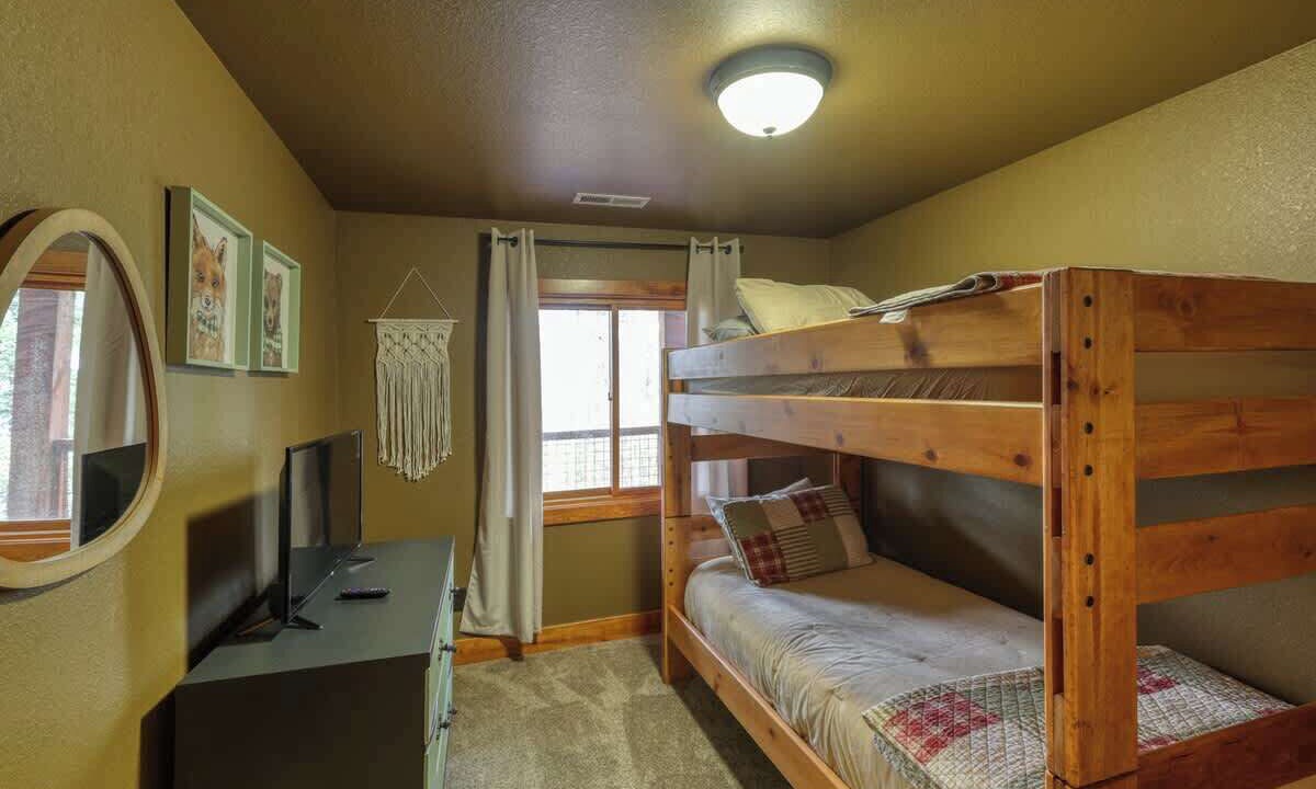Photo of Bedroom in Deadwood