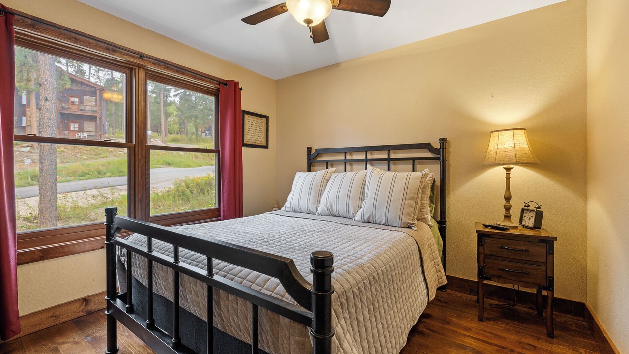 Photo of Bedroom in Deadwood
