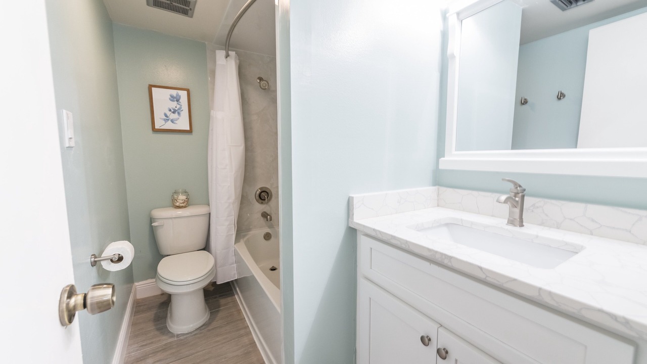 Photo of Bathroom in Avon By The Sea