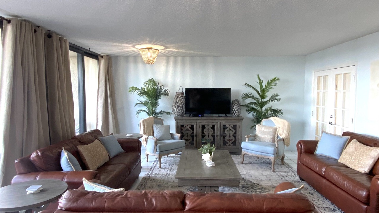 Photo of Livingroom in New Smyrna Beach