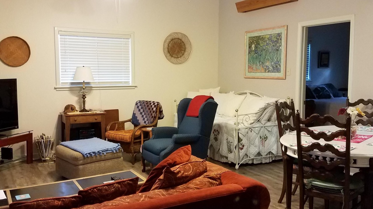 Photo of Livingroom in Ocean Springs